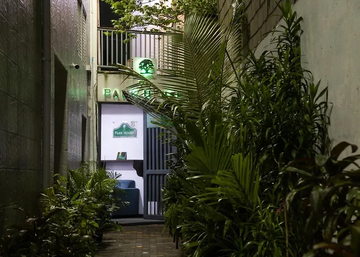 Park HouseAirport Hotel